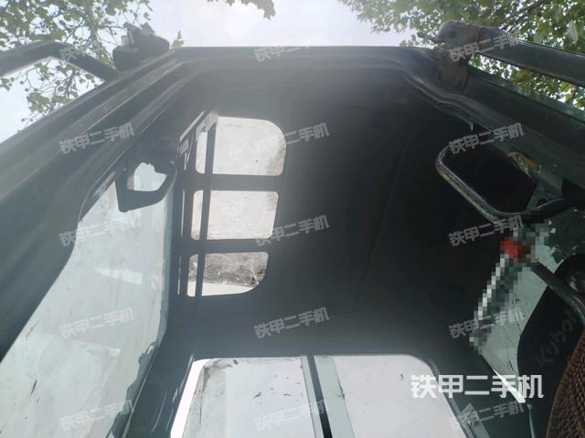 駕駛室頂部（整機(jī)外觀）