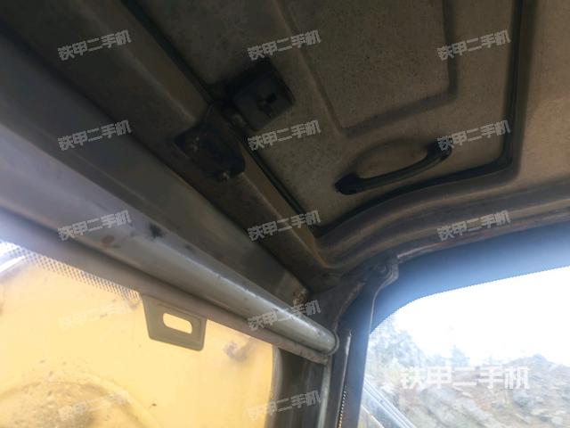 座椅左侧控制台/音响/含左手柄（驾驶室部分）