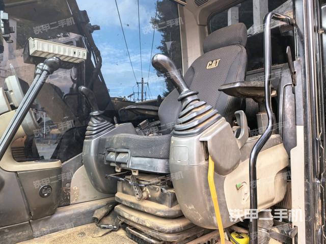 后窗玻璃角標(biāo)（駕駛室部分）