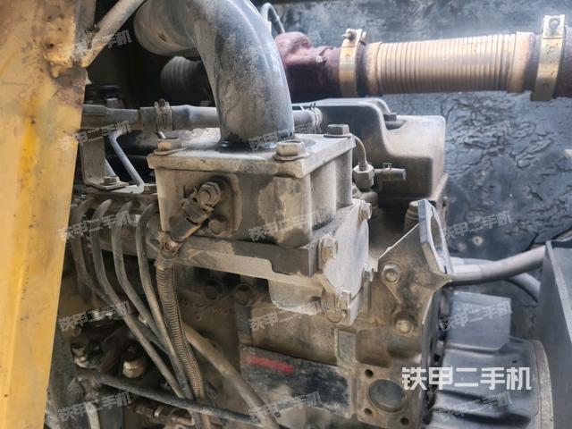 发动机室（上车部件）