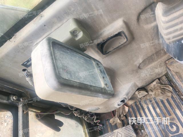  驾驶室正侧（驾驶室部分）