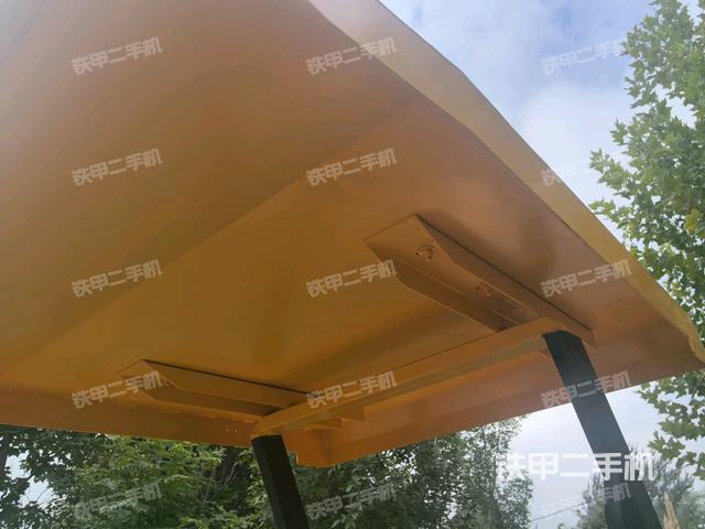 后玻璃角标（压路机驾驶室）