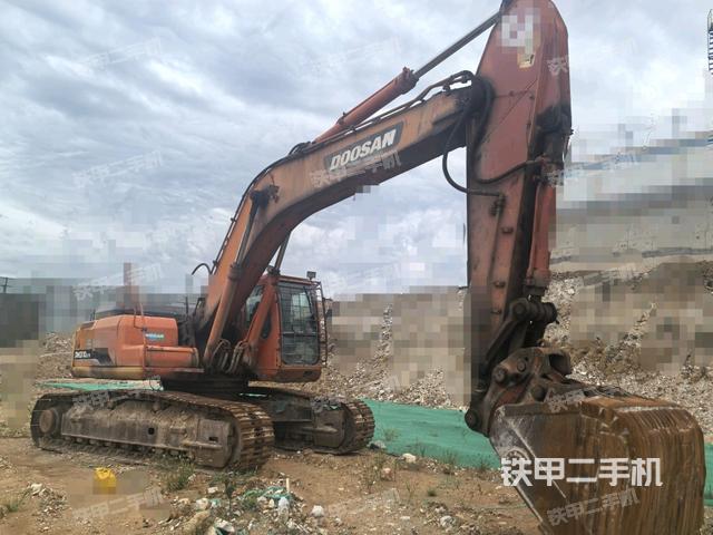 整機右后45°（整機外觀）