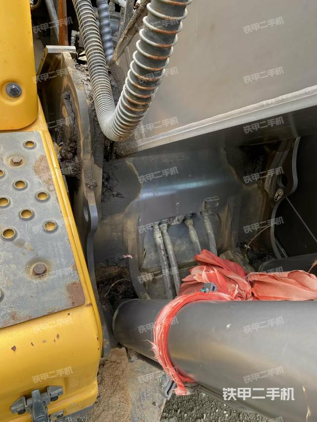 大臂根部?斜視（工作和回轉(zhuǎn)裝置）