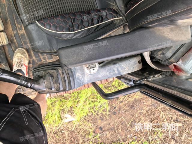 后窗玻璃角標(biāo)（駕駛室部分）