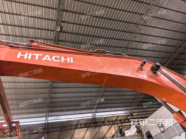 大臂整體?右側(cè)（工作和回轉(zhuǎn)裝置）