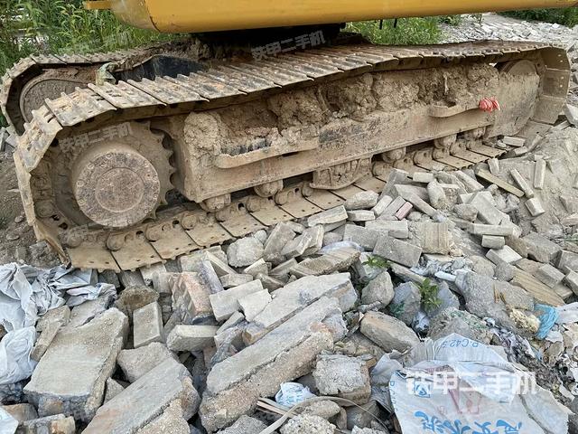 左側(cè)履帶整體?（行走機(jī)構(gòu)）