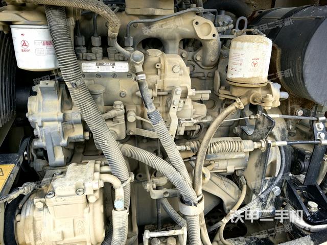 發(fā)動(dòng)機(jī)室（上車部件）