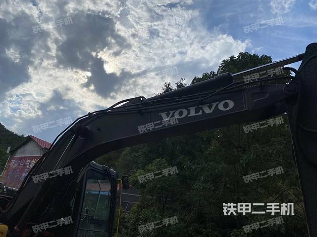 大臂整體?右側(cè)（工作和回轉(zhuǎn)裝置）