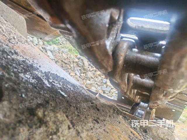 右驱动轮（行走机构）