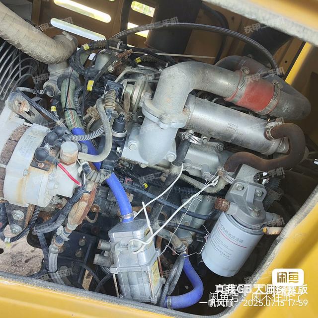 發(fā)動(dòng)機(jī)左側(cè)（整機(jī)外觀及大件）