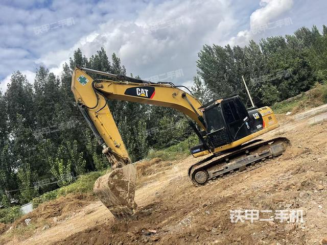 卡特彼勒320D2L液壓挖掘機