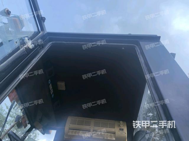 驾驶室外顶全景（压路机驾驶室）