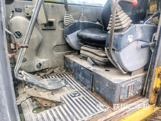 顶棚整体（驾驶室部分）