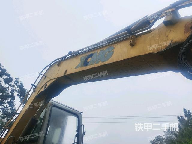 铲斗右后整体（工作和回转装置）