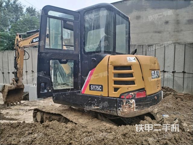 驾驶室整体（整机外观）