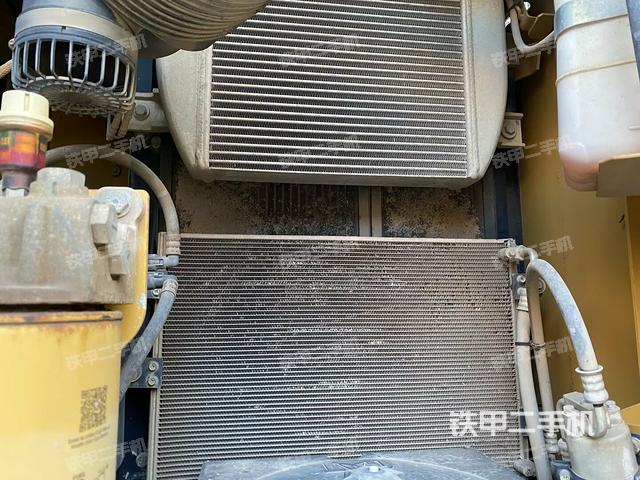 散熱器正面（大件艙室）