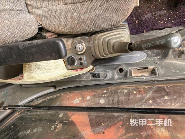 后窗玻璃角標(biāo)（駕駛室部分）