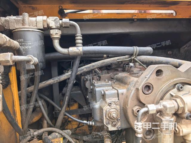 液压泵斜45 右（大件舱室）