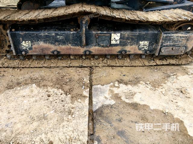 左側(cè)履帶整體?（行走機(jī)構(gòu)）