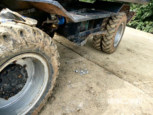 左侧履带整体 （行走机构）