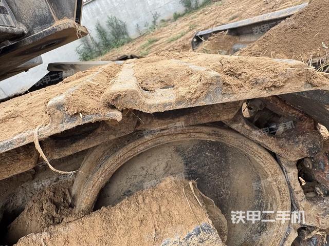 单侧履带整体（整机外观）