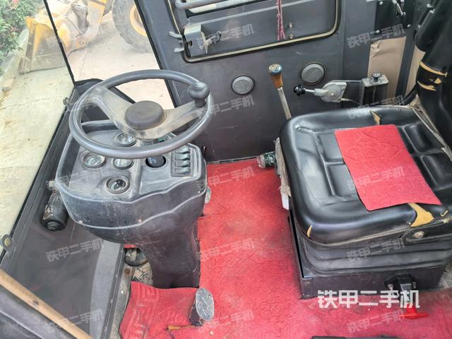 小时表（压路机驾驶室）