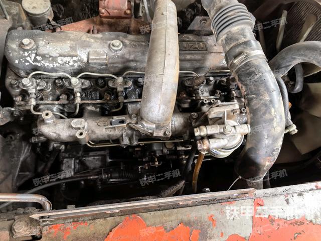 氣門室蓋螺絲特寫（上車部件）