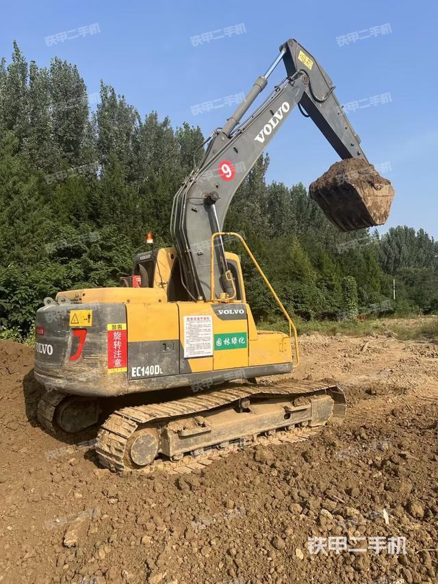 整機右后45°（整機外觀）