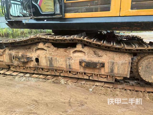 单侧履带整体（整机外观）