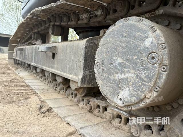 單側履帶整體（整機外觀）