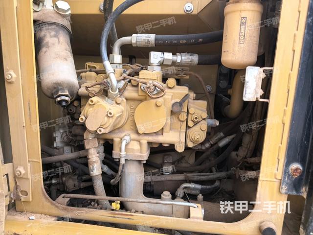 電瓶（大件艙室）