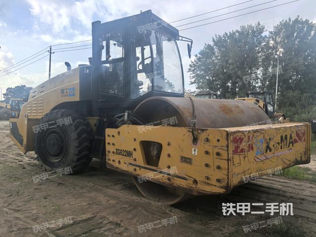 右前45°（压路机整机外观）