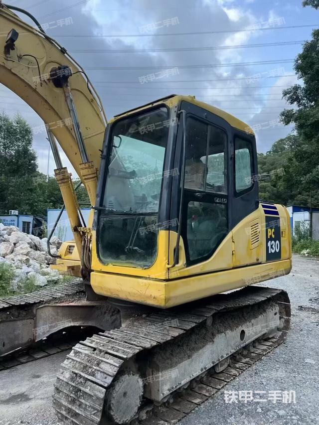 驾驶室整体（整机外观）