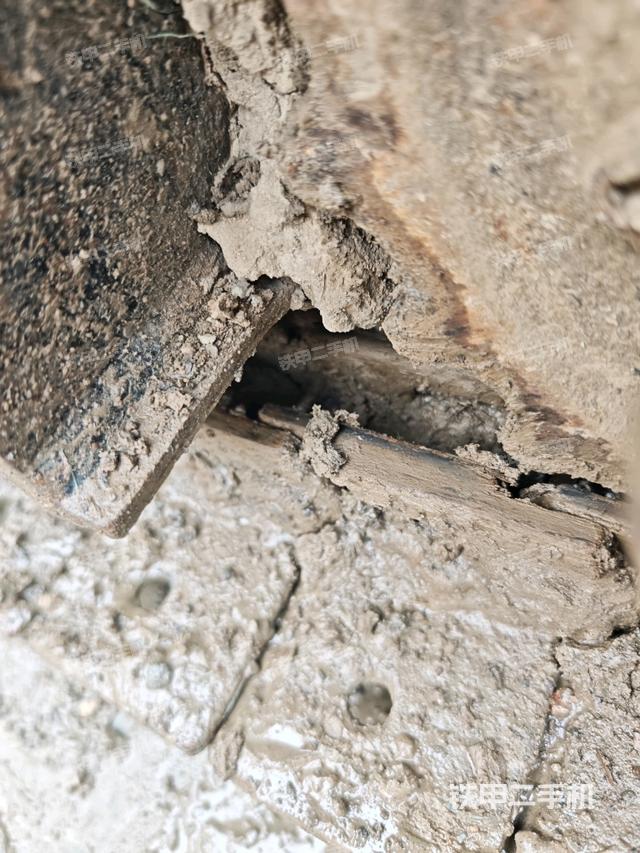 左導(dǎo)向輪（行走機構(gòu)）