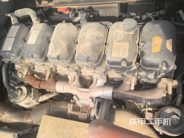 發(fā)動(dòng)機(jī)整體俯視（整機(jī)外觀(guān)）