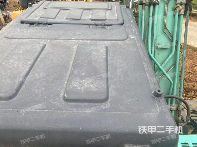 駕駛室頂部俯視（上車部件）