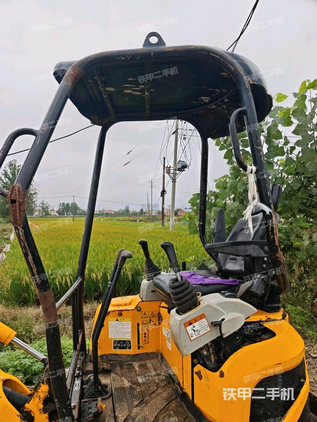 ?駕駛室正側(cè)（駕駛室部分）