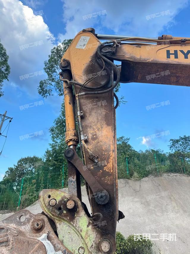 小臂整体左后（工作和回转装置）