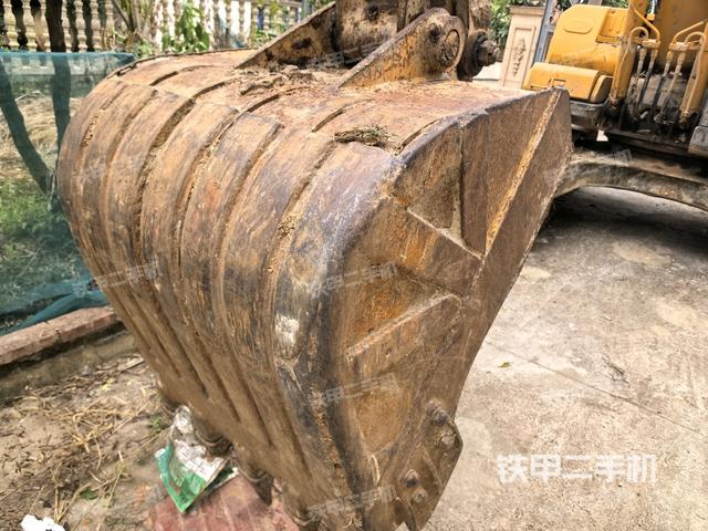 大臂整体 右侧（工作和回转装置）