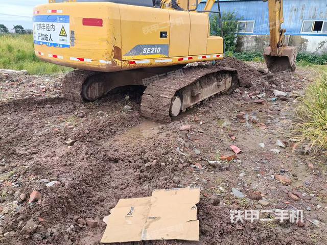 整机右后45°（整机外观）