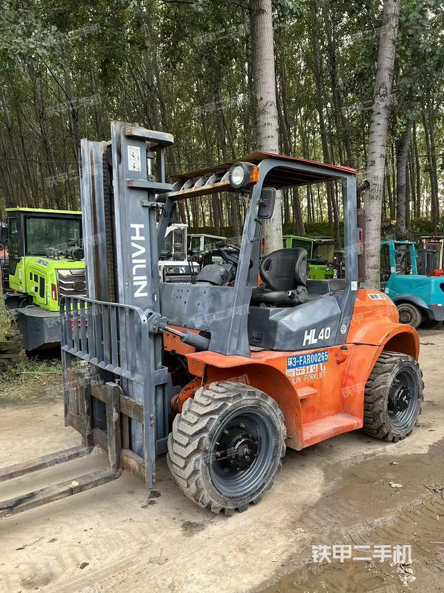 整机左侧（设备外观及核心部件）