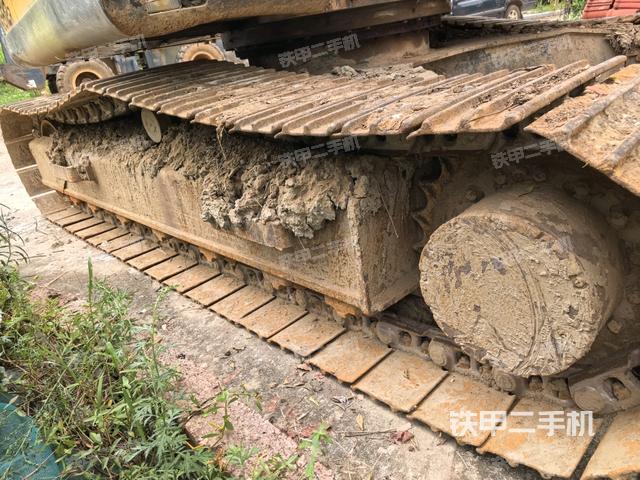 右侧行走马达盖板（行走机构）