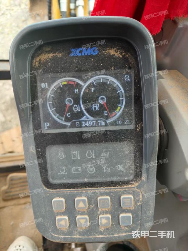 驾驶室顶部（整机外观）