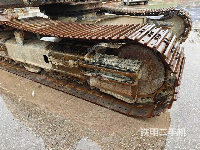 单侧履带整体（整机外观）