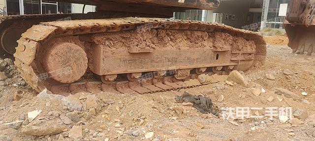 单侧履带整体（整机外观）