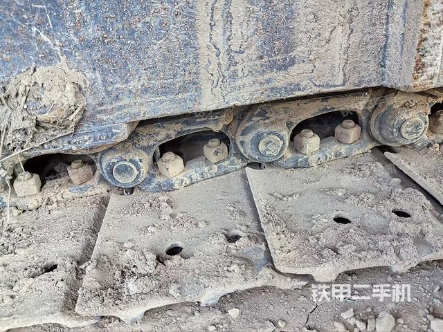 单侧履带整体（整机外观）