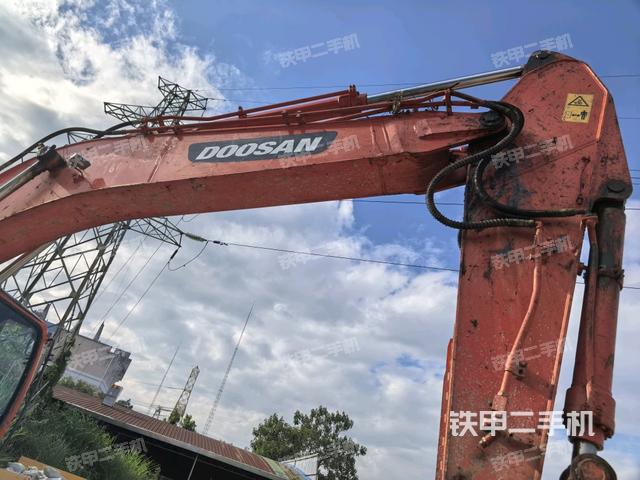 小臂整體右前（工作和回轉(zhuǎn)裝置）