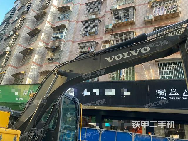 大臂整體?右側(cè)（工作和回轉(zhuǎn)裝置）