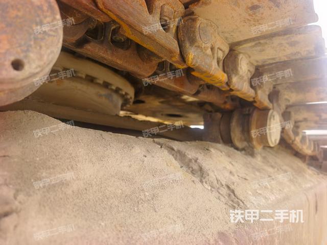 单侧履带整体（整机外观）